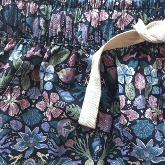 Popies St. Barth’s Liberty Fabrics cotton print shorts w lace trim Women XS NWT - Picture 3 of 5